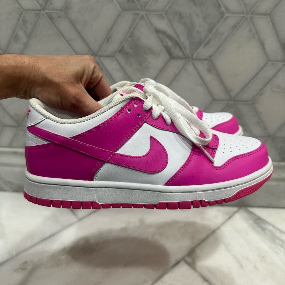 NWOT Size 7Y / 8.5 Women’s Nike Dunk Low Laser Fuchsia Sneakers